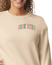 Load image into Gallery viewer, T-Shirt: Booknerd
