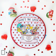Load image into Gallery viewer, Invitation: Alice in Wonderland Theme - Spinner - 10/pack
